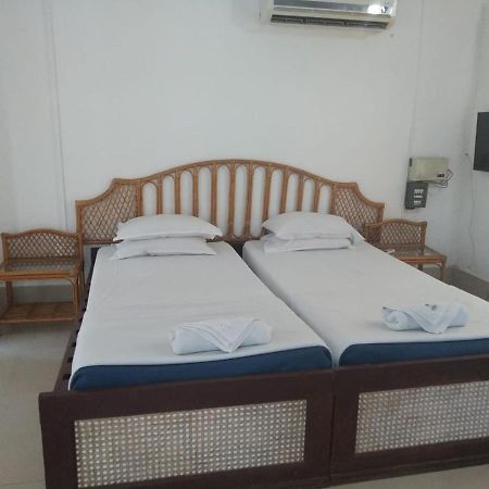 Kadmath Beach Resort Kadmath Island Luaran gambar